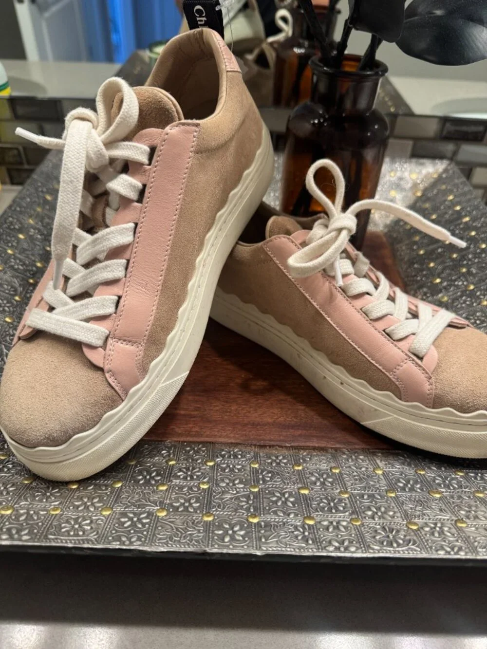 Chloe Lauren Sneakers Suede Leather Accent Scalloped Blush Neutral Sz 36 6